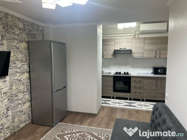 De inchiriar un apartament cu 2 camere in zona Noua