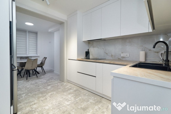 Spre vanzare 3 camere zona Bartolomeu