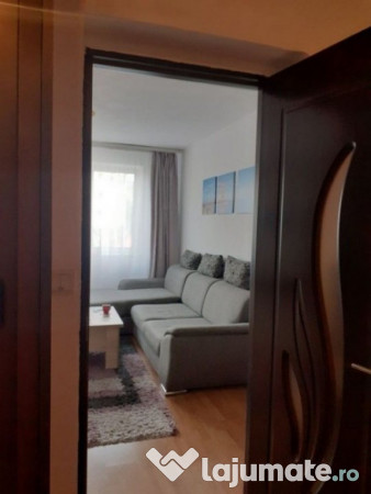 Apartament de vanzare, situat in zona Gara, vis-a-vis de par 