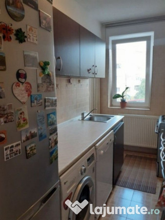 Apartament de vanzare, situat in zona Gara, vis-a-vis de par 