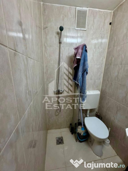 Garsoniera la etaj intermediar, zona Complexul Studentesc