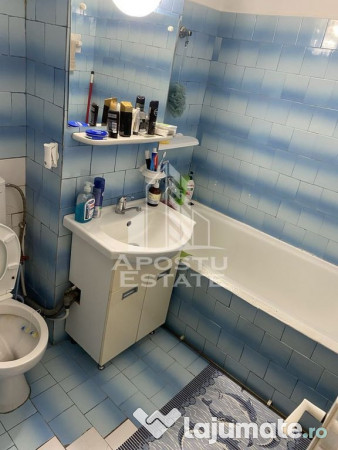 Apartament 2 camere decomandat, etaj 1, centrala proprie,...