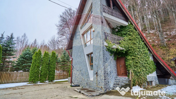 Vila/ Casa de vacanta Predeal/ piscina interioara ! 