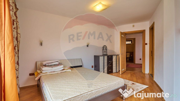 Vila/ Casa de vacanta Predeal/ piscina interioara ! 