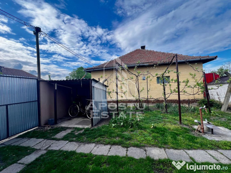 Casa cu 2 camere ,1472mp in Battanya 