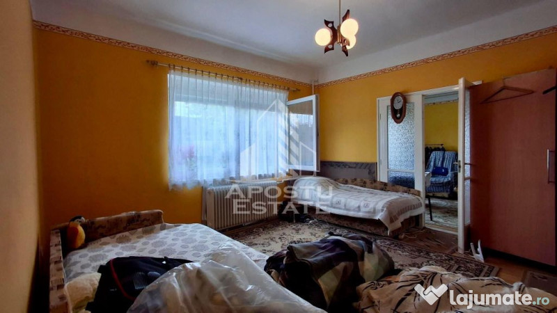 Casa cu 2 camere ,1472mp in Battanya 