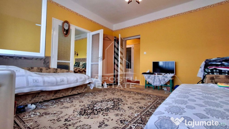 Casa cu 2 camere ,1472mp in Battanya 