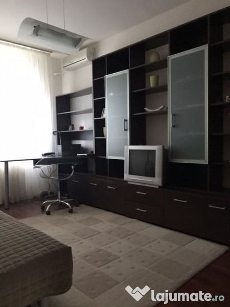 Vila Pipera D+P+1+M, 2004