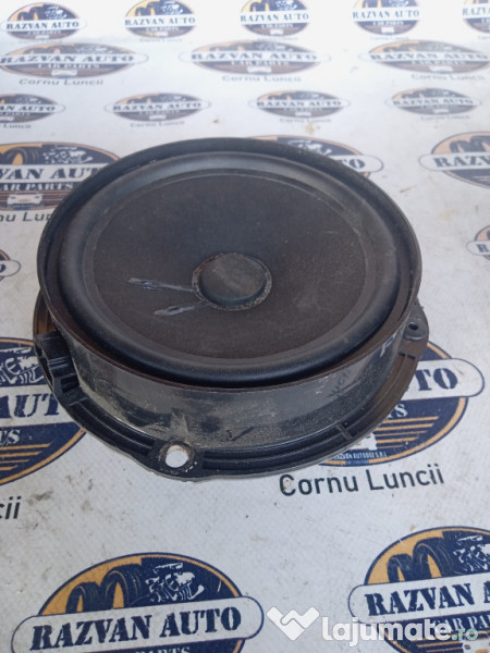 Boxa dreapta spate Skoda Octavia 3