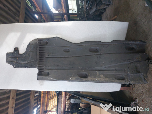 Scut lateral stanga Skoda Octavia 3 1.6 Motorina 2016