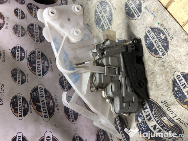 Broasca stanga spate Volkswagen Passat B7 2012