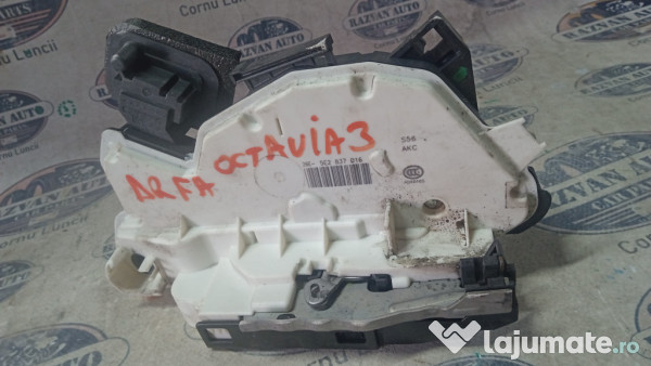 Broasca dreapta fata Skoda Octavia 3 2015