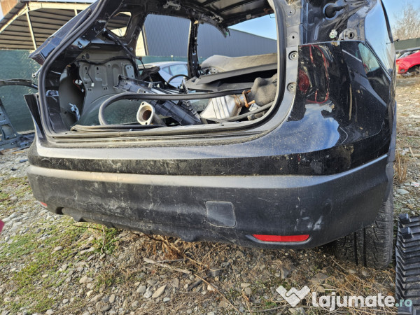 Bara spate Nissan Qashqai 2015