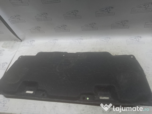 P&acirc;sla capotă Nissan Juke 2011