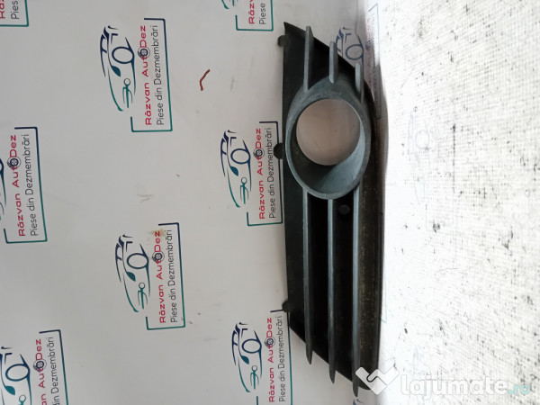 Grila proiector stanga Opel Astra H 2006