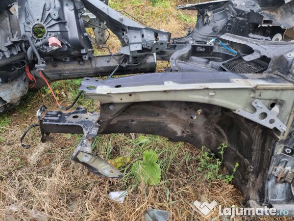 Lonjeron stanga Volkswagen Passat B7 2013