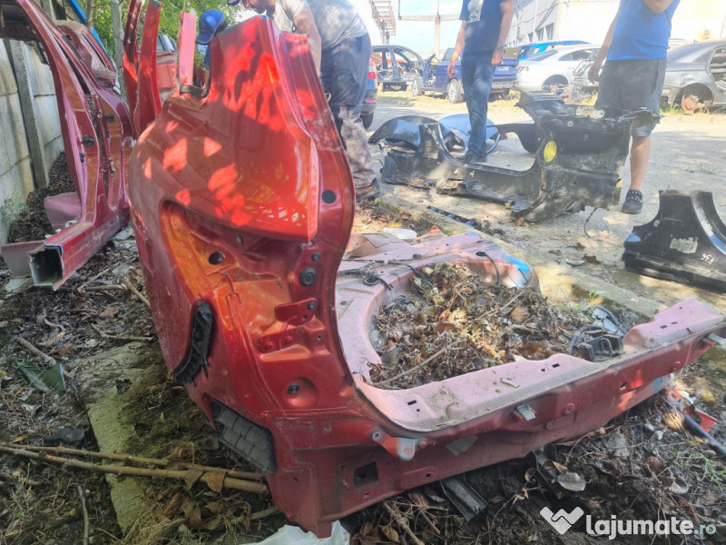 Aripa Stanga Spate cu Fusta Renault Kadjar 2015