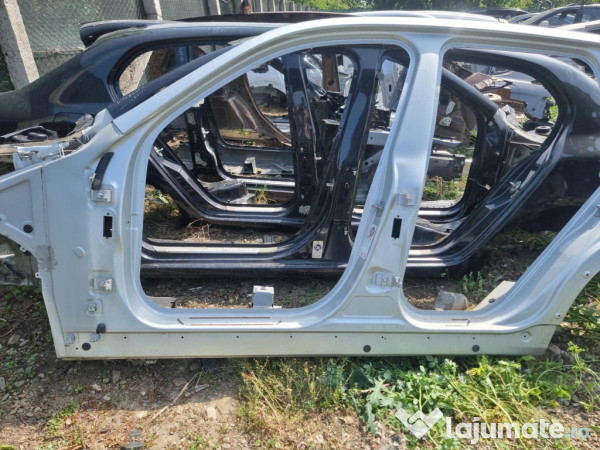 Prag stanga tabla BMW X3 F25 - Motorina 2013