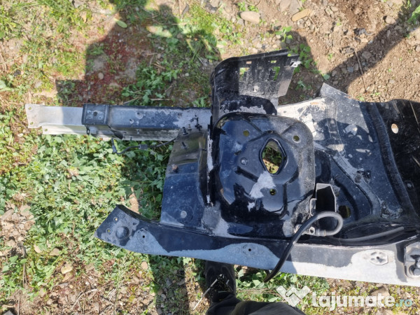 Lonjeron dreapta Mercedes C-Class W204 - Motorina 2012