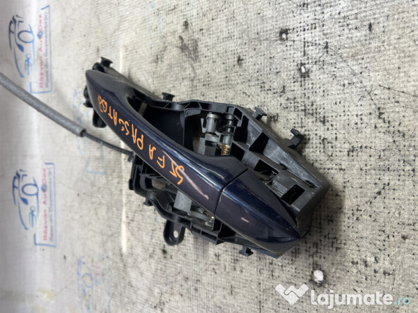 Maner exterior stanga fata Volkswagen Passat B8 2016