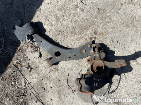 Fuzeta dreapta fata Ford Focus 3 1.0 Benzina 2015