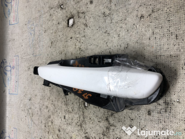 Maner exterior stanga spate Peugeot 5008 - Motorina 2017