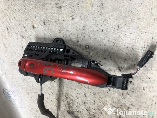 Maner exterior stanga fata Renault Clio 4 1.5 Motorina 2017