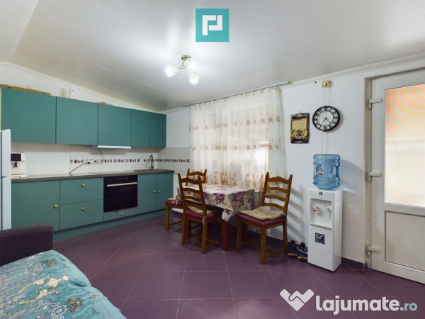 Casă cu 5 camere în Nădlac