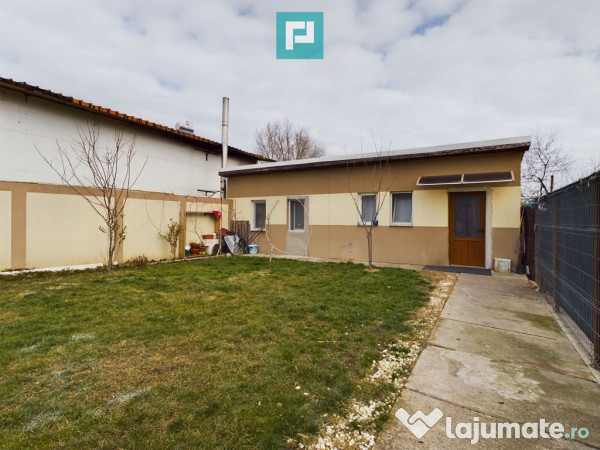 Casă cu 5 camere în Nădlac