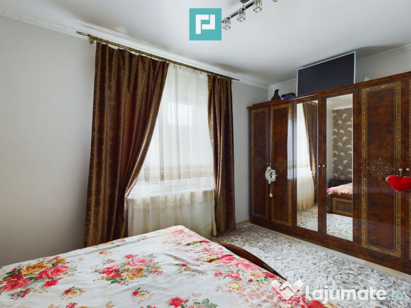 Casă cu 5 camere în Nădlac