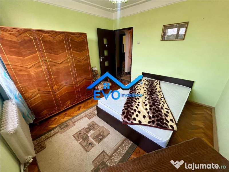 Apartament de inchiriat cu 3 camere, zona Alexandru cel Bun