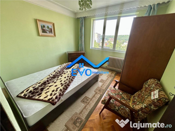 Apartament de inchiriat cu 3 camere, zona Alexandru cel Bun