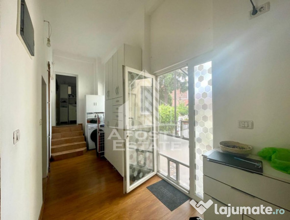 Casa cu 2 apartamente – zona Piata Catedralei 