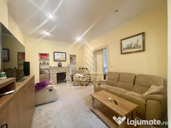 Casa cu 2 apartamente – zona Piata Catedralei 