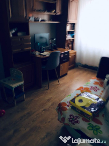 Apartament 4 camere decomandate – zona BIG, Mănăștur