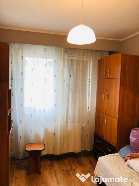 Apartament 4 camere decomandate – zona BIG, Mănăștur