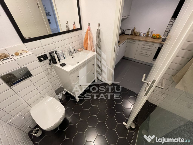Apartament renovat in cladire istorica, langa Nokia, zona...