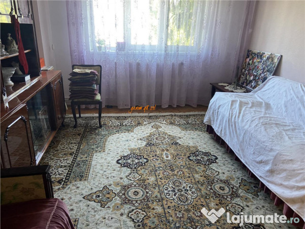 Apartament 3 camere , zona Gara , decomandat, 74 mp ,constru