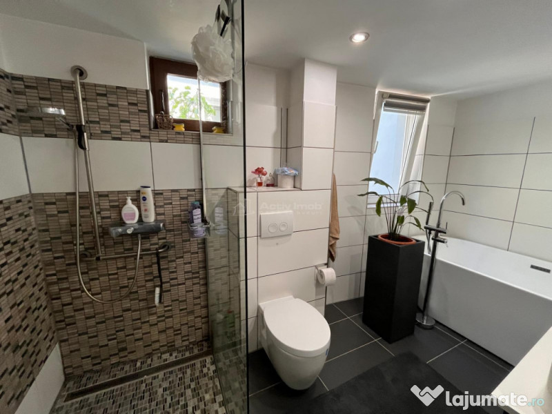 Lugoj, Vila de Vis Cu Piscina, 440 Mp. Construiti, 820 Mp. 