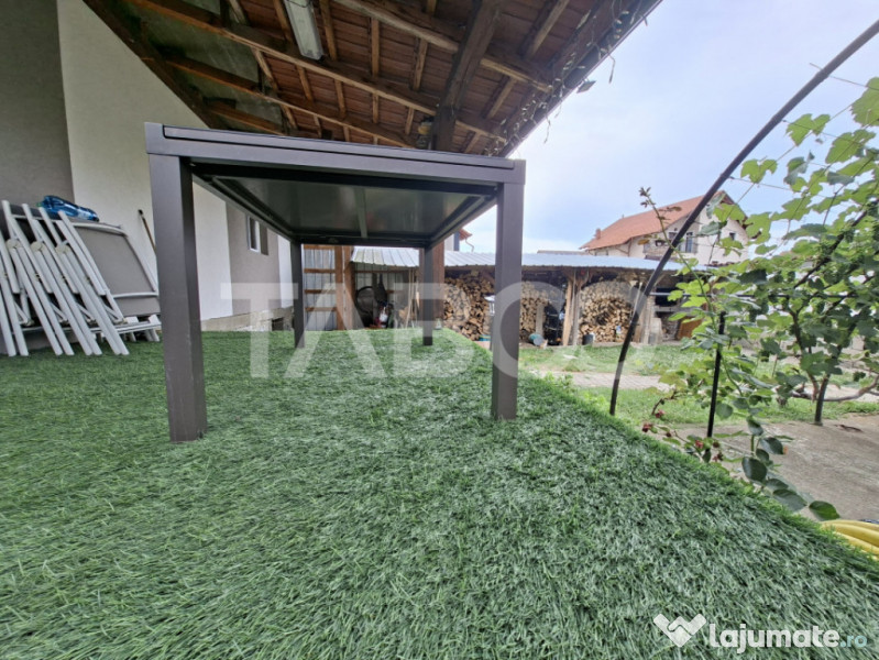 Casa de vanzare cu 4 dormitoare 2 bai si pivinita in Selimba 