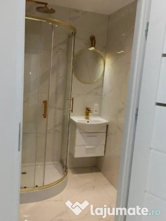 Garsoniera in zona Izvor