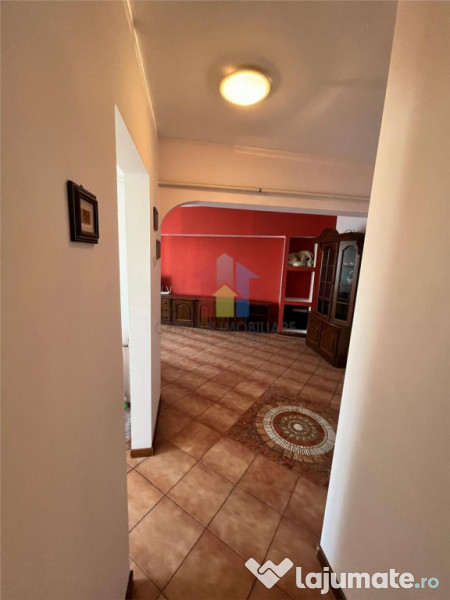 Calarasi-Bariera conf 1 Decomandat 55mp 2 cam etaj 2 