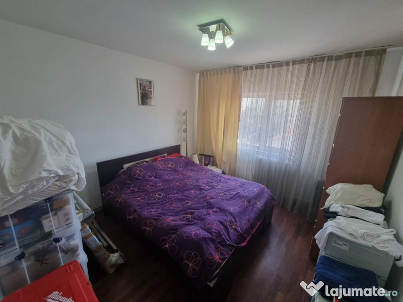 Faleza nord-apartament 4 camere decomandat cu gaze 