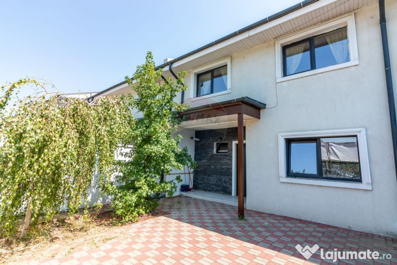 Casă / Vilă in Corbeanca, toate utilitatile, strada pri...