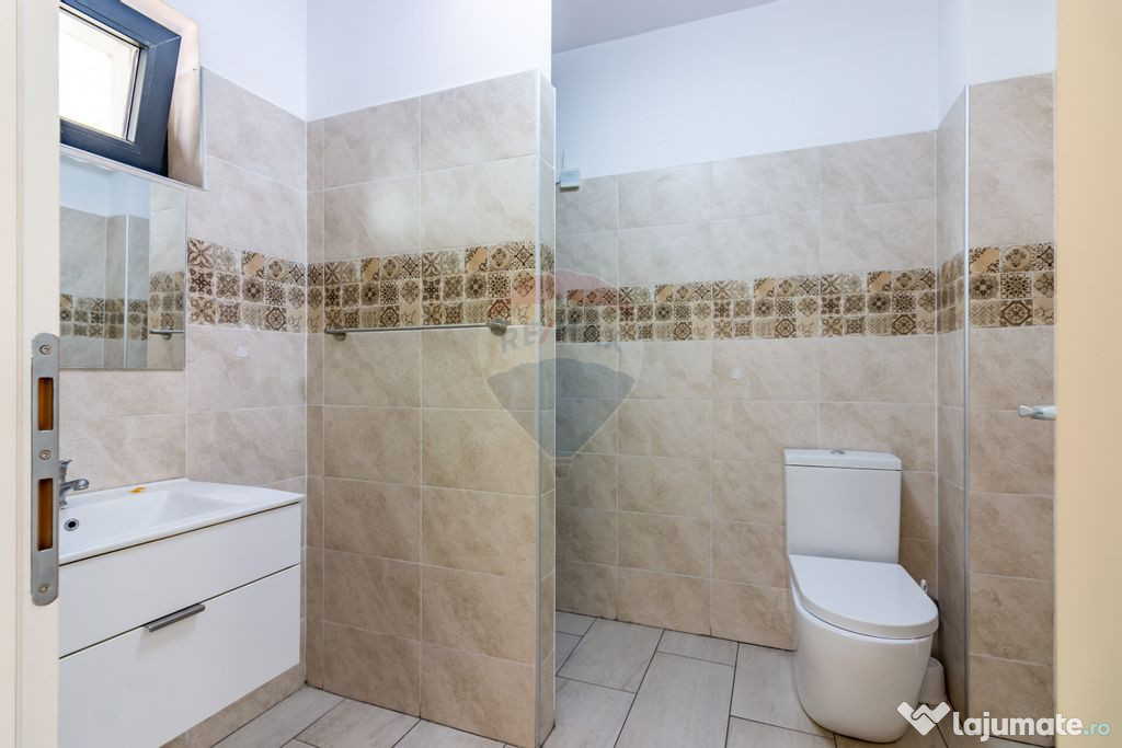 Casă / Vilă in Corbeanca, toate utilitatile, strada pri...