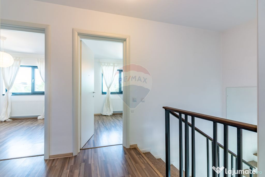 Casă / Vilă in Corbeanca, toate utilitatile, strada pri...