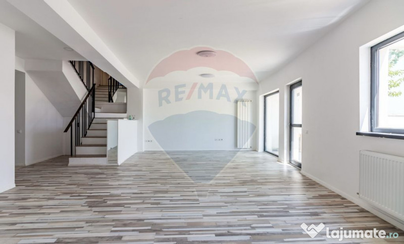 Casă / Vilă in Corbeanca, toate utilitatile, strada pri...