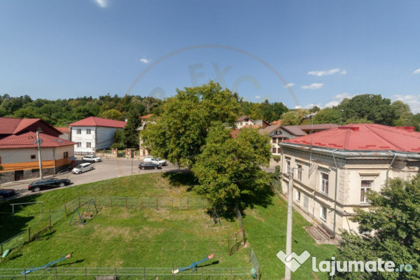 Apartament ultracentral 3 camere -munte- Câmpulung Muscel!