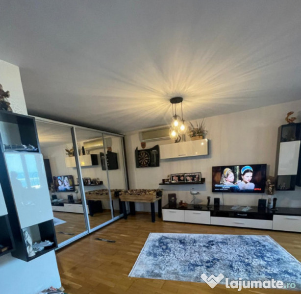 Apartament cu vedere frontala catre mare - zona Faleza Nord, 