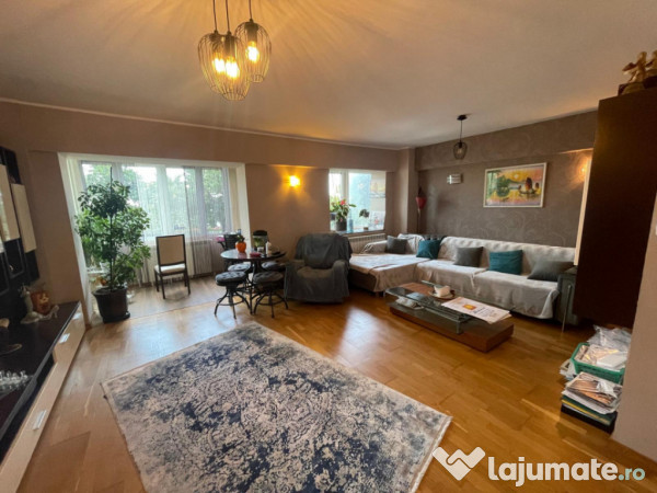 Apartament cu vedere frontala catre mare - zona Faleza Nord, 